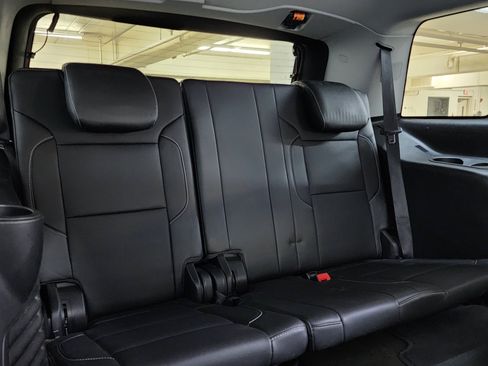 Used 2018 GMC Yukon SLT w/ Premium Edition AWD/4WD image 23