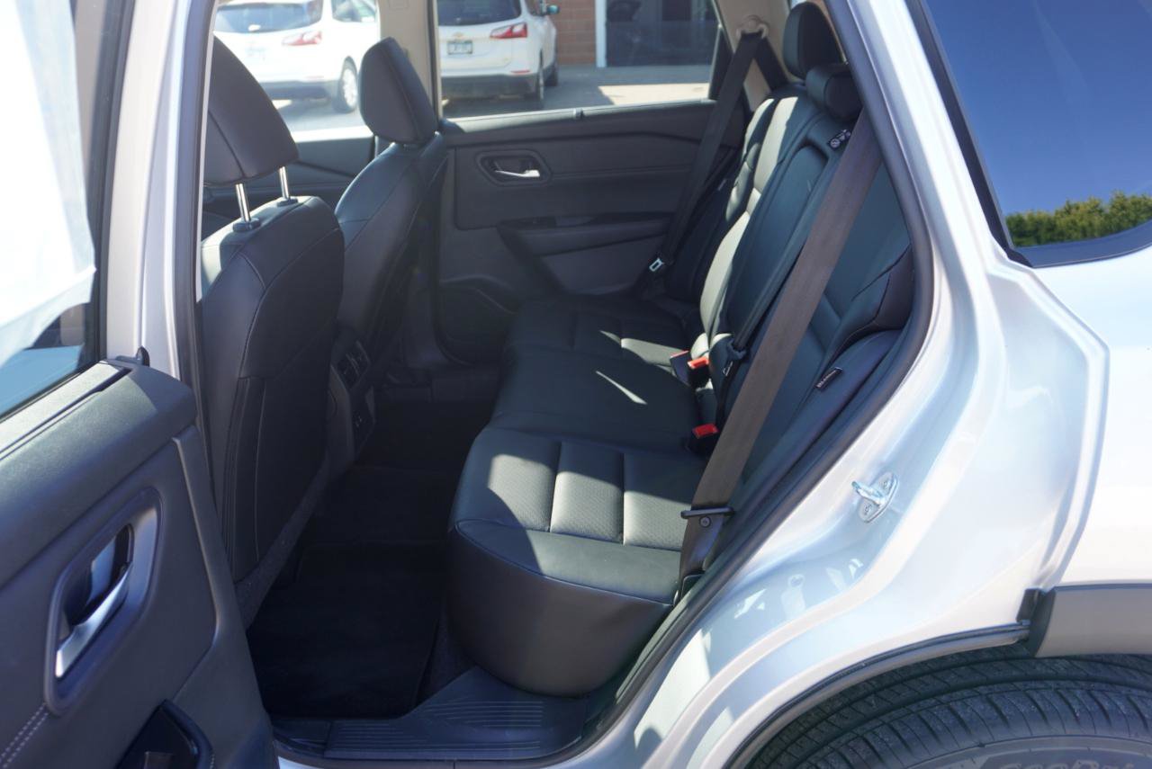 Used 2024 Nissan Rogue SV w/ SV Premium Package AWD/4WD image 21
