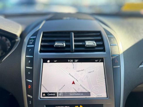 Used 2019 Lincoln MKZ Reserve w/ Reserve Plus Package image 16