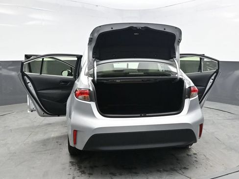 Used 2024 Toyota Corolla LE w/ LE Convenience Package FWD image 45