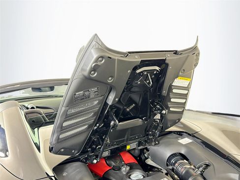 Used 2023 Ferrari F8 Tributo image 27