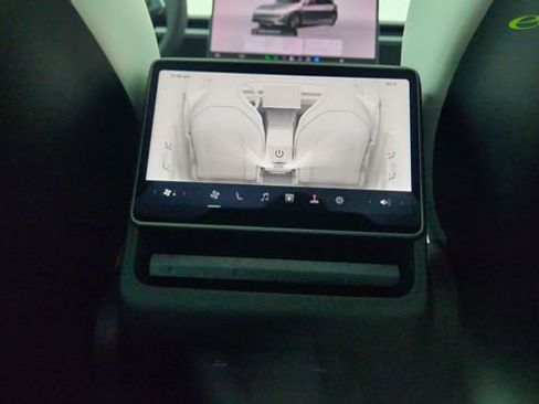 Used 2026 Tesla Model Y Performance AWD/4WD image 52