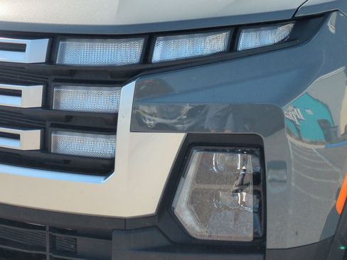 Certified 2025 Hyundai Santa Cruz SE FWD image 10