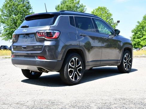 Used 2022 Jeep Compass Limited w/ Sun and Sound Group AWD/4WD image 7