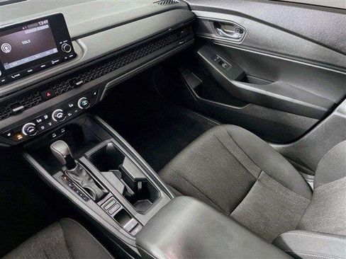 Used 2025 Honda Accord SE image 24
