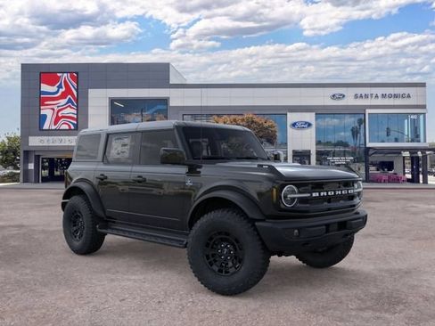 New 2026 Ford Bronco Outer Banks w/ Sasquatch Package AWD/4WD image 7