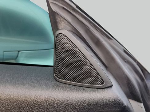Used 2019 Mercedes-Benz SLC 300 image 17