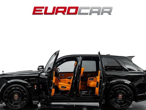 Used 2025 Rolls-Royce Cullinan Black Badge AWD/4WD image 3