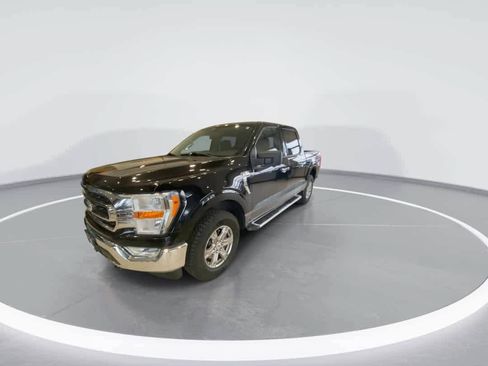 Used 2022 Ford F150 XLT w/ Equipment Group 301A Mid AWD/4WD image 4