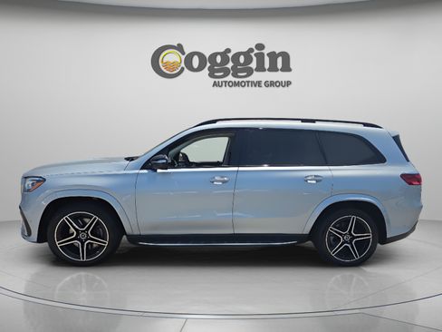 Certified 2026 Mercedes-Benz GLS 450 4MATIC image 2