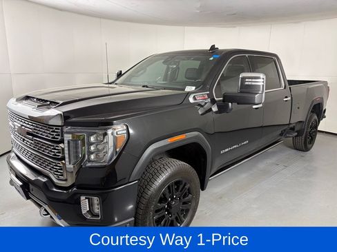Used 2023 GMC Sierra 3500 Denali w/ Denali Black Diamond Edition AWD/4WD image 5