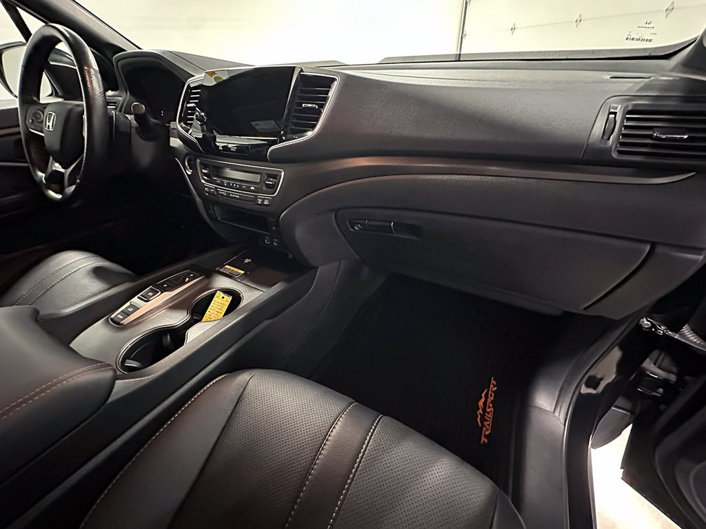 Used 2024 Honda Passport TrailSport image 28