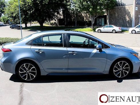 Used 2020 Toyota Corolla XSE FWD image 5