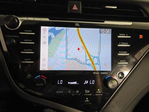 Used 2020 Toyota Camry XSE w/ Navigation Package AWD/4WD image 18