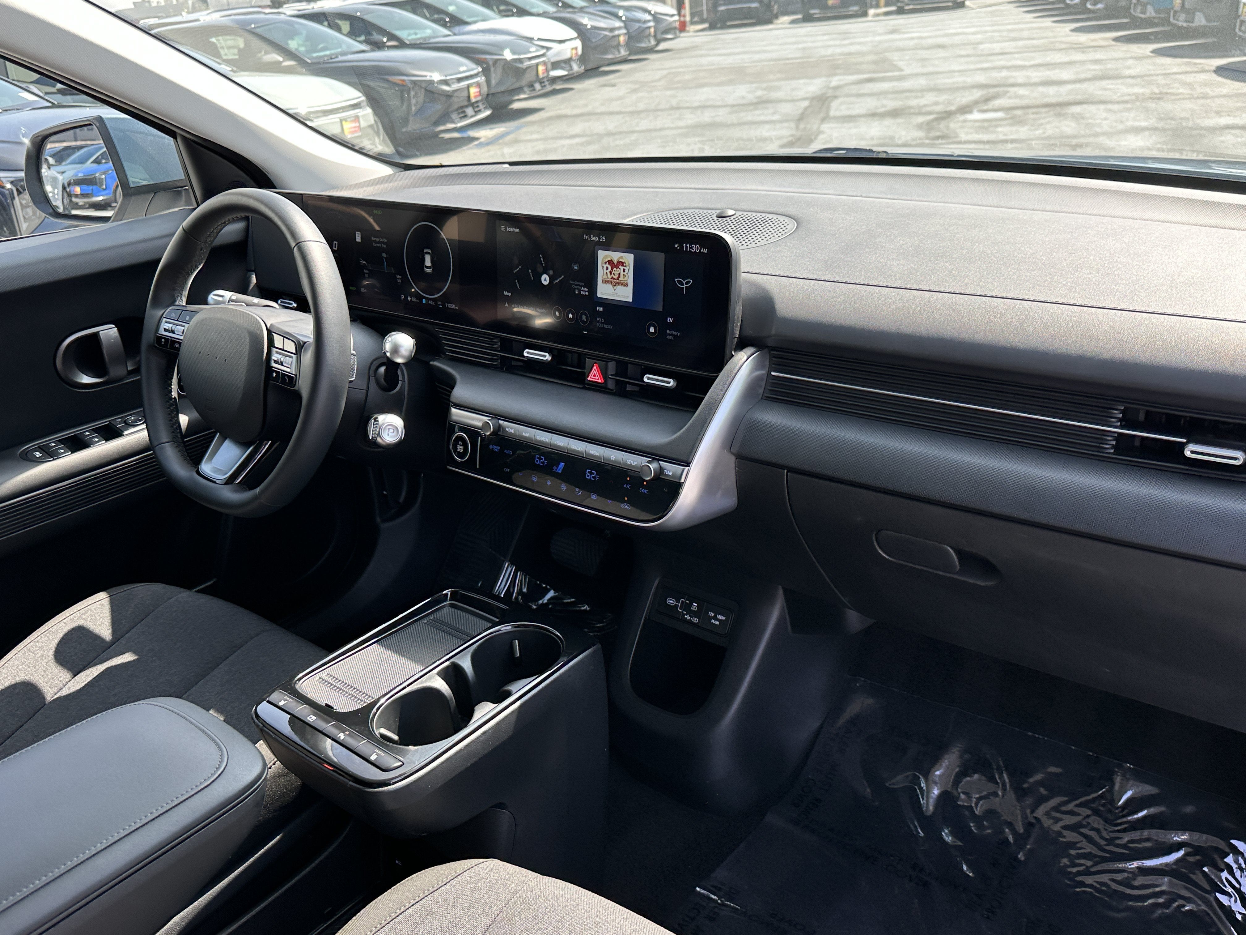 Used 2025 Hyundai Ioniq 5 SE RWD image 15