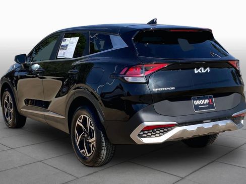 Used 2023 Kia Sportage LX AWD/4WD image 12