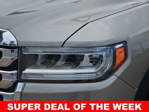 Used 2023 GMC Acadia SLE w/ Driver Convenience Package AWD/4WD image 34