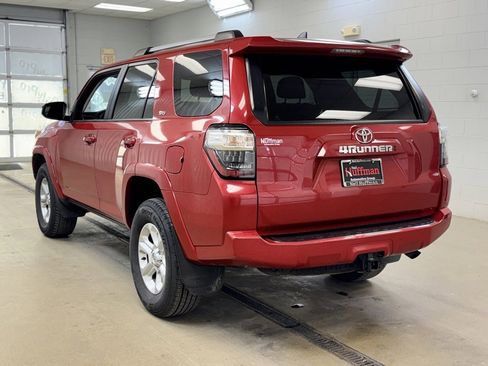 Used 2022 Toyota 4Runner SR5 image 7