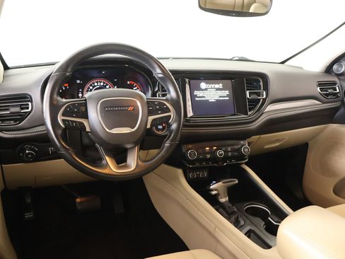 Used 2022 Dodge Durango SXT w/ Anodized Platinum Package AWD/4WD image 2