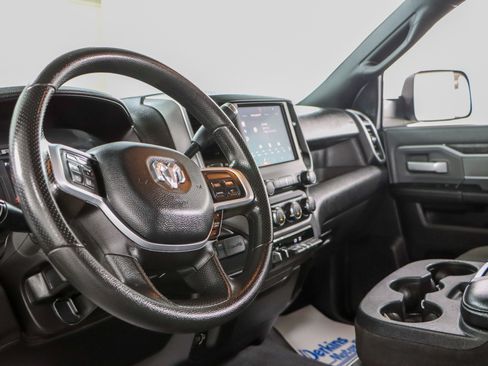 Used 2022 RAM 2500 Big Horn AWD/4WD image 24