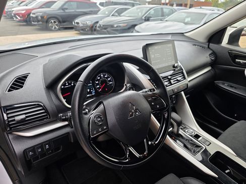 Used 2024 Mitsubishi Eclipse Cross SEL image 12
