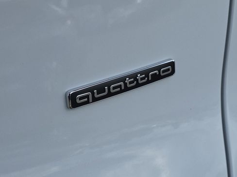 New 2025 Audi Q5 Premium Plus image 12