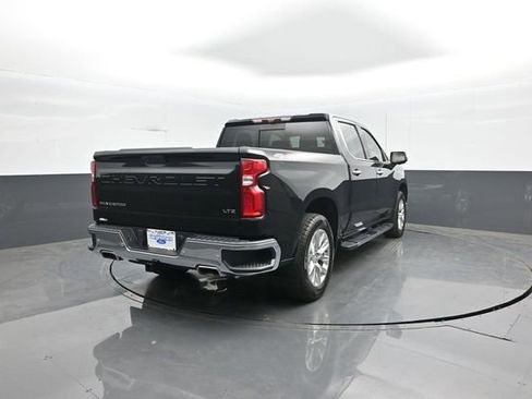Used 2021 Chevrolet Silverado 1500 LTZ w/ Technology Package AWD/4WD image 7