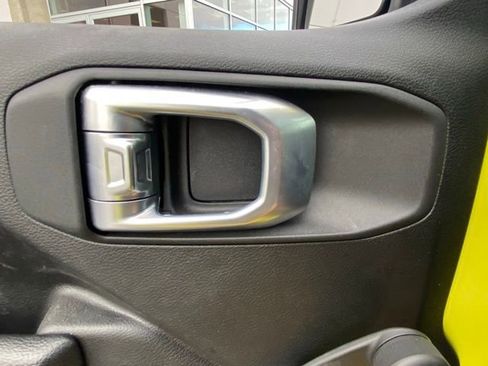 Used 2023 Jeep Wrangler Sport image 18