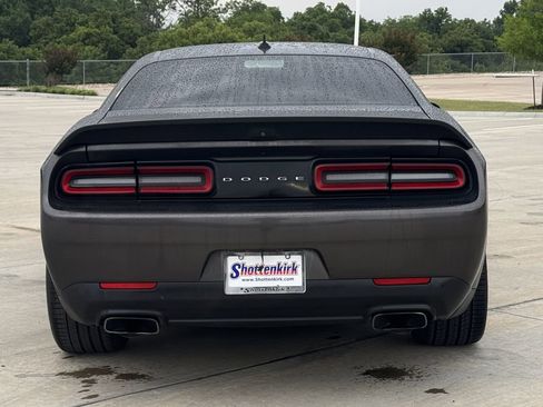 Used 2019 Dodge Challenger R/T Scat Pack RWD image 5