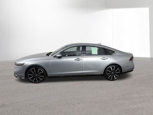 Used 2024 Honda Accord Touring image 13