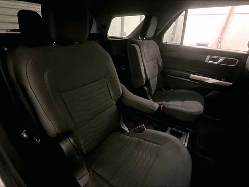 Certified 2021 Ford Explorer XLT image 26