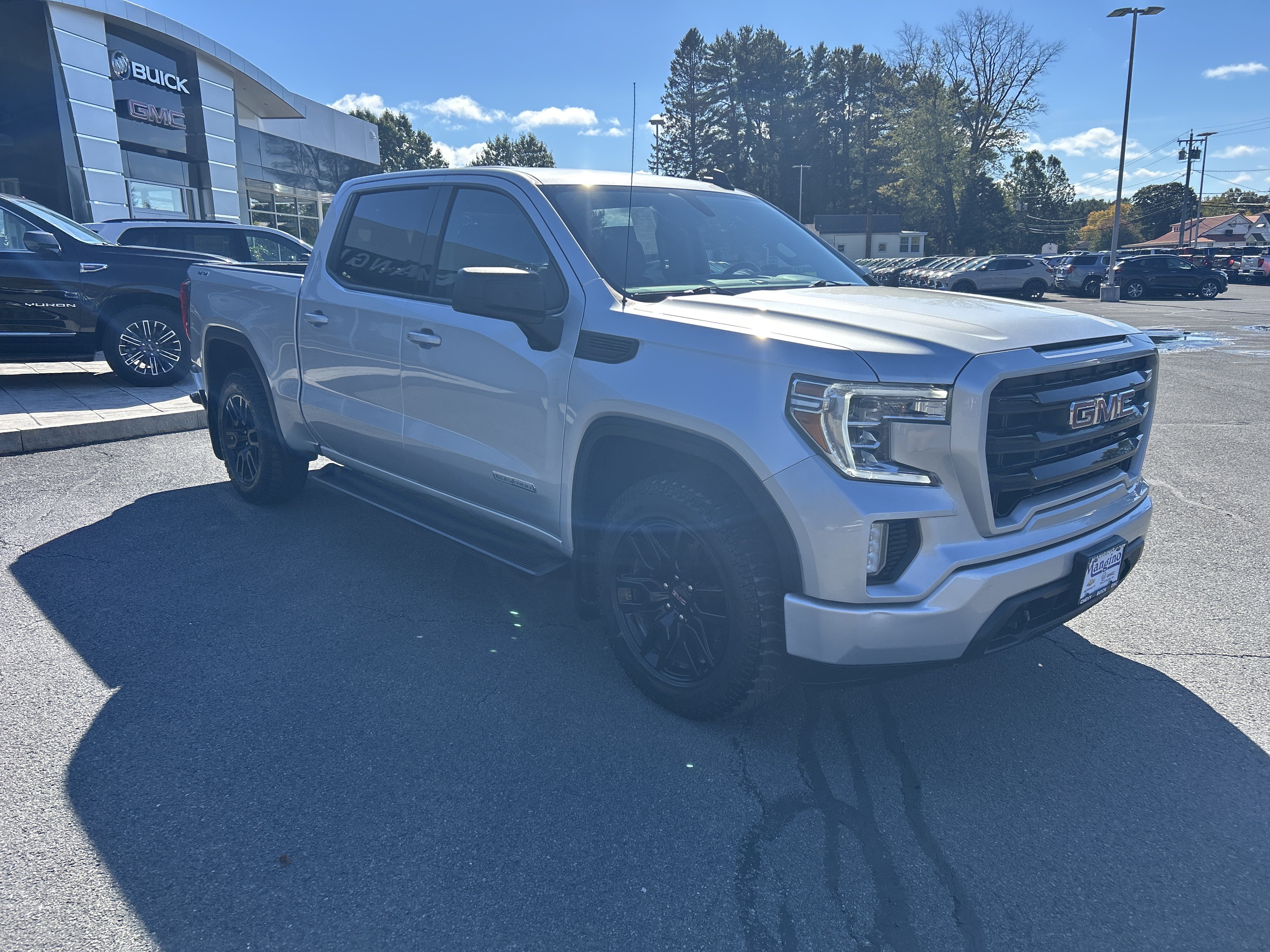 Used 2022 GMC Sierra 1500 Elevation AWD/4WD image 12