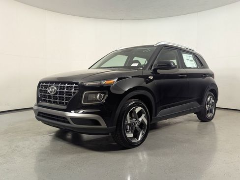 New 2026 Hyundai Venue SEL image 3