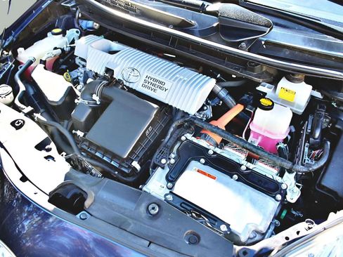 Used 2012 Toyota Prius Two image 26