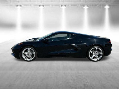 Used 2025 Chevrolet Corvette Stingray Premium Cpe w/ 3LT RWD image 3