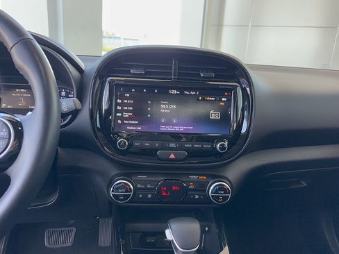Used 2020 Kia Soul GT-Line Turbo FWD image 20