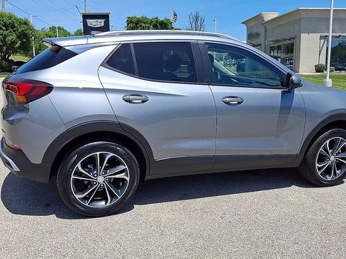 Used 2023 Buick Encore GX Select w/ Safety Package II AWD/4WD image 9