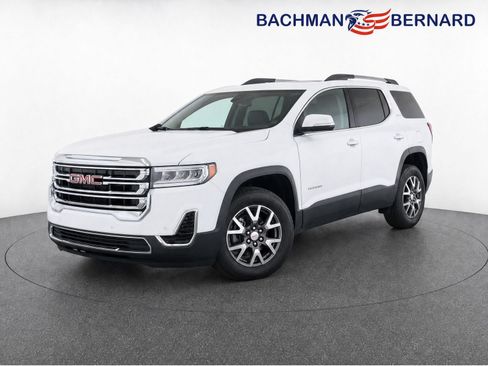 Used 2023 GMC Acadia SLE w/ Driver Convenience Package FWD image 3