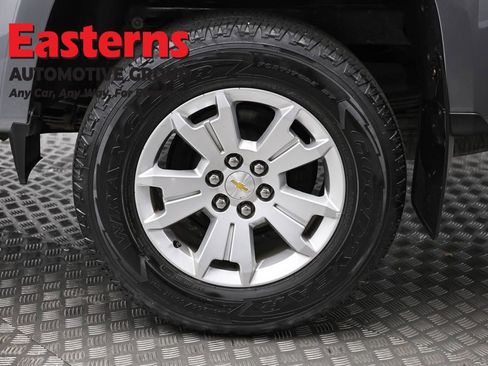 Used 2019 Chevrolet Colorado LT w/ LT Convenience Package image 8