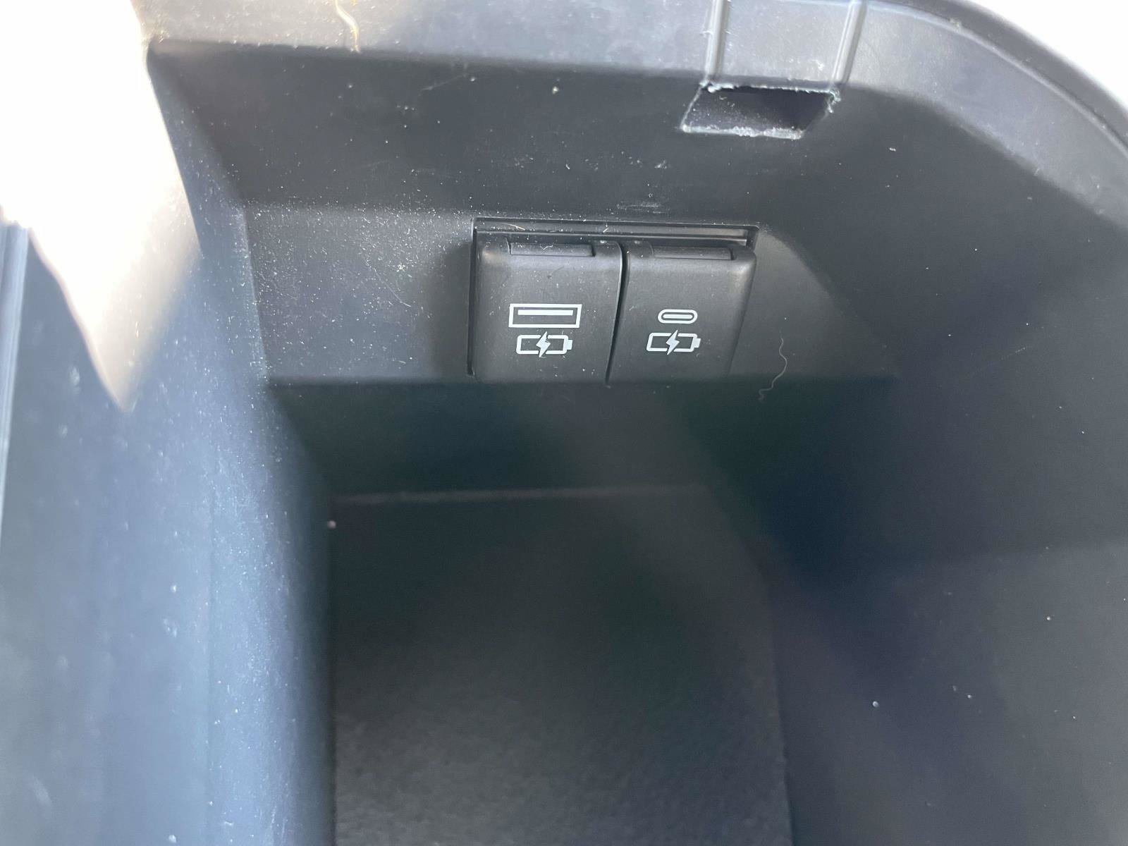 Used 2023 Toyota Camry SE FWD image 30