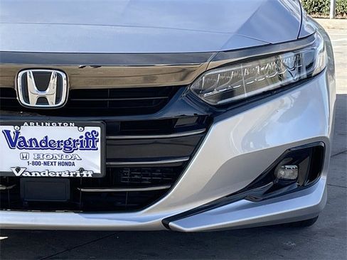 Used 2022 Honda Accord Sport image 8