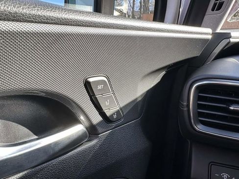 Used 2023 Hyundai Santa Fe Limited image 30