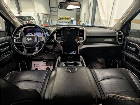Used 2023 RAM 3500 Laramie AWD/4WD image 11