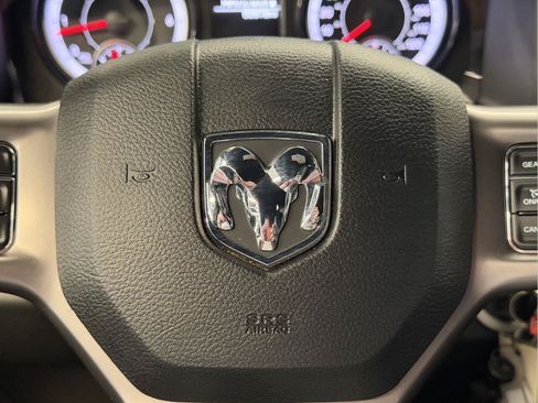 Used 2022 RAM 1500 Warlock AWD/4WD image 16