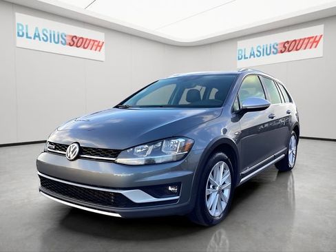 Used 2019 Volkswagen Golf Alltrack SE image 7