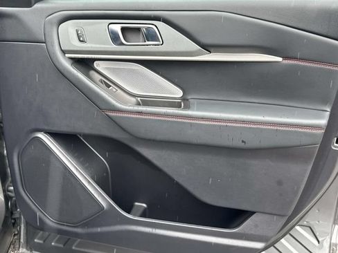 Used 2025 Ford Explorer ST AWD/4WD image 9