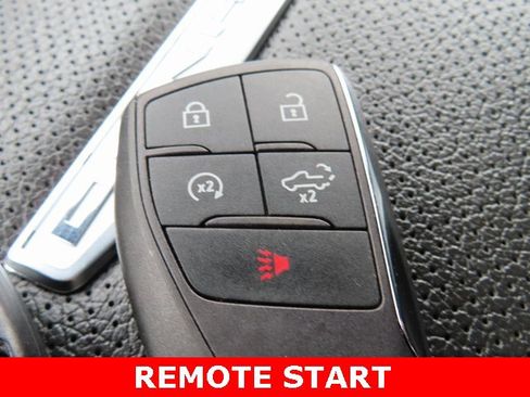 Used 2024 GMC Sierra 2500 Denali image 39