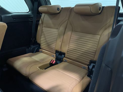 Used 2018 Land Rover Discovery HSE Luxury AWD/4WD image 31