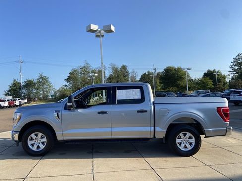 Used 2022 Ford F150 XLT w/ Equipment Group 301A Mid RWD image 12