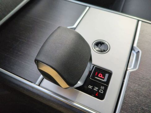 New 2026 Land Rover Range Rover SE image 33